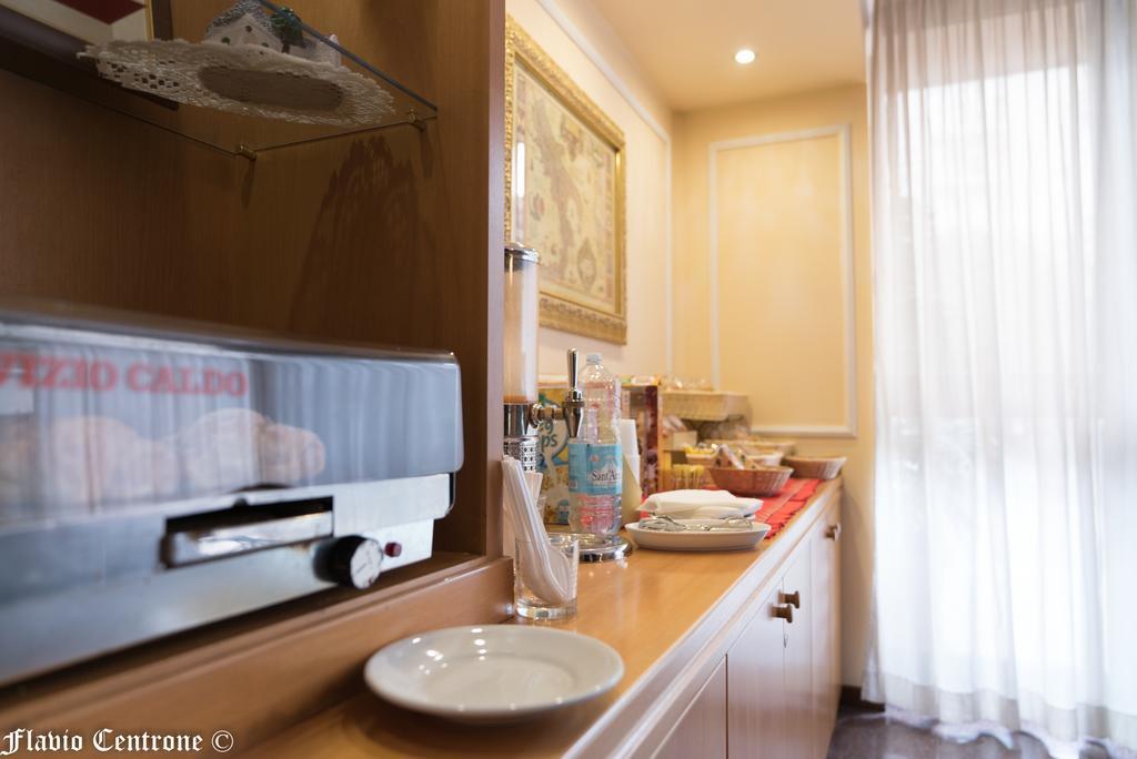 Hotel Cristal Bari Eksteriør billede