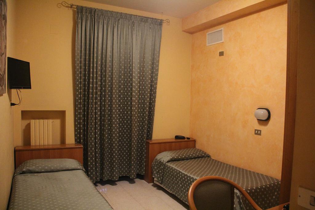 Hotel Cristal Bari Eksteriør billede